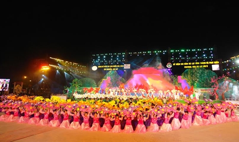 Ouverture de la Semaine culturelle et touristique de Lâm Dông 2013 a Da Lat